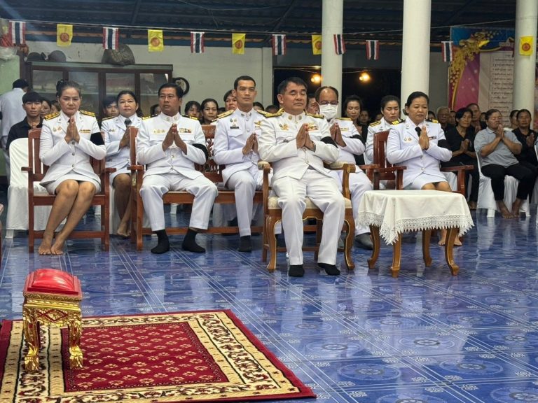 ร่วมพิธีสวดพระอภิธรรม ถวายพระราชกุศลสมเด็จพระนางเจ้าสิริกิติ์ พระบรมราชินีนาถ พระบรมราชชนนีพันปีหลวง